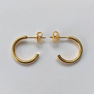 BRINCO FOLHEADO A OURO - BANHADO COM 5 MILÉSIMOS + VERNIZ DIAMOND - (ARJ1274) BRINCO DE PINO ARGOLA 15MM - OURO572