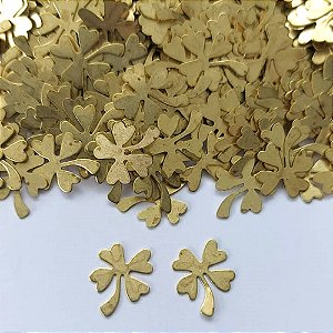 ACESSÓRIO NO BRUTO PRONTO PARA O BANHO - (V1992) (CX.36) TREVO 4 FOLHAS 10X12MM SEM FURO - COMPOSIÇÃO: 100% LATÃO - PESO TOTAL 0,3GR - BRU0003247