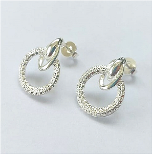 BRINCO FOLHEADO A PRATA COM 50 MILÉSIMOS + VERNIZ DIAMOND -(CRIS) BRINCO DE PINO- PRA646