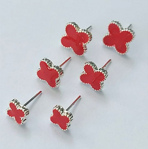 BRINCO FOLHEADO A PRATA COM 50 MILÉSIMO+ VERNIZ DIAMOND TRIO DE BRINCOS COM TREIS TAMANHOS ( 10MM/7MM/6MM) PRA665