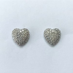 BRINCO FOLHEADO A PRATA COM 50 MILÉSIMO+ VERNIZ DIAMOND BRINCO DE PINO CORAÇÃO COM MICRO ZIRCÔNIAS 10MM PRA676