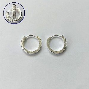 BRINCO FOLHEADO A PRATA COM 50 MILÉSIMO+ VERNIZ DIAMOND BRINCO DE ARGOLA COM 1 FILEIRA DE MICRO ZIRCÔNIAS 10MM PRA700