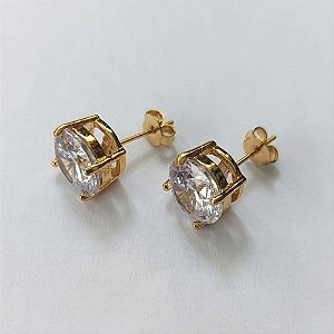 BRINCO FOLHEADO A OURO - BANHADO COM 5 MILÉSIMOS + VERNIZ DIAMOND - BRINCO DE PINO COM ZIRCÔNIA REDONDA CRISTAL 10X10MM - OURO706