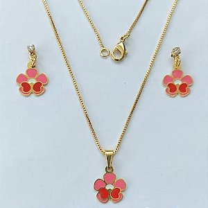 CONJUNTO FOLHEADO A OURO - BANHADO COM 5 MILÉSIMOS + VERNIZ DIAMOND - CONJUNTO COM CORRENTE VENEZIANA 45CM E PINGENTE E BRINCOS FLOR ROSA 12MM - OURO775