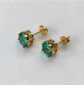 BRINCO FOLHEADO A OURO COM VERNIZ DIAMOND COM BASE EM ALTA FUSÃO E PEDRA DE ZIRCONIA DE 8MM - OURO785