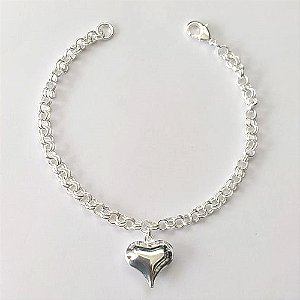 PULSEIRA FOLHEADA A PRATA COM 50 MILÉSIMOS + VERNIZ DIAMOND - CORRENTE ELOS DUPLOS E PINGENTE CORAÇÃO DUPLO - TAMANHO: 18CM E FECHO LAGOSTA - PRA724