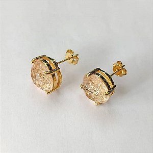 BRINCO FOLHEADO A OURO - BANHADO COM 5 MILÉSIMOS + VERNIZ DIAMOND - BRINCO DE PINO COM ZIRCÔNIA FUSION BEGE 12X12MM - OURO847