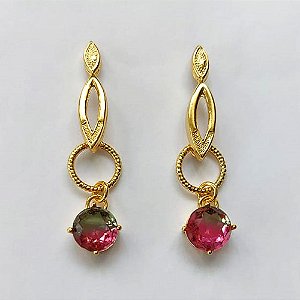 BRINCO FOLHEADO A OURO - BANHADO COM 5 MILÉSIMOS + VERNIZ DIAMOND - BRINCO DE PINO BASE OVAL VAZADA COM PINGENTE EM ZIRCÔNIA REDONDA RAINBOW 10MM - OURO872