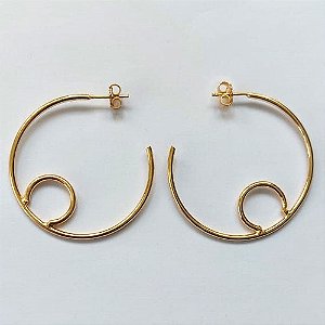 BRINCO FOLHEADO A OURO - BANHADO COM 5 MILÉSIMOS + VERNIZ DIAMOND - BRINCO DE ARGOLA 38MM - OURO877