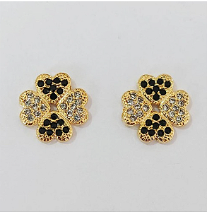 BRINCO FOLHEADO A OURO - BANHADO COM 5 MILÉSIMOS + VERNIZ DIAMOND - BRINCO TRVO CRAVEJADO ( TAMANHO 14MM- OURO943