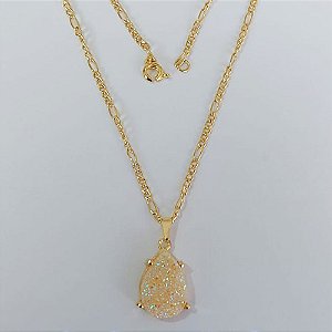 GARGANTILHA FOLHEADO A OURO - BANHADO COM 5 MILÉSIMOS + VERNIZ DIAMOND - CORRENTE 45CM E PINGENTE DRUSA COM BRILHOS 12X17MM- OURO998