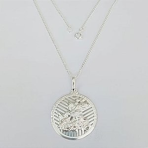 GARGANTILHA FOLHEADO A PRATA COM 50 MILÉSIMOS + VERNIZ DIAMOND CORRENTE 45CM COM PINGENTE SÃO JORGE 35MM PRA785