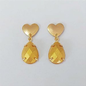 BRINCO FOLHEADO A OURO COM VERNIZ DIAMOND - BRINCO DE PINO BASE CORAÇÃO COM RESINA DOURADA 25MM - OURO1139