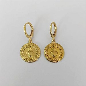 BRINCO NO BRUTO PRONTO PARA O BANHO - (CX.146) BRINCO ARGOLINHA DE PRESSÃO (TRANQUETA) (3937) COM PINGENTE MEDALHA SAGRADO CORAÇÃO DE JESUS 15MM - PESO TOTAL 3,2GR - COMPOSIÇÃO: 100% LATÃO - BRU0003646