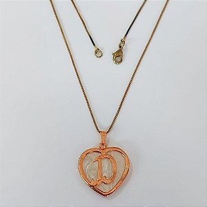 GARGANTILHA NO BRUTO PRONTO PARA O BANHO - (CX146) - COM CORRENTE VENEZIANA DE 45CM - CORAÇÃO LETRA D MADRÉ PÉROLA -23MM PESO: 5,7GR - BRU0003669