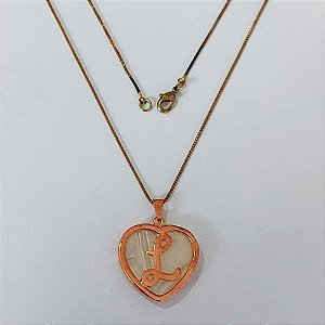 GARGANTILHA NO BRUTO PRONTO PARA O BANHO - (CX146) - COM CORRENTE VENEZIANA DE 45CM - CORAÇÃO LETRA L MADRÉ PÉROLA -23MM PESO: 5,7GR - BRU0003672