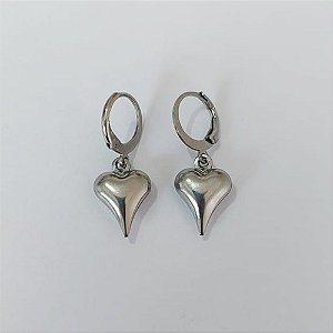 BRINCO EM AÇO INOXIDÁVEL(CX147) - BRINCO ARGOLINHA DE PRESSÃO COM PINGENTE CORAÇÃO DUPLO 11MM - COMPOSIÇÃO: AÇO INOXIDÁVEL - AÇO2330