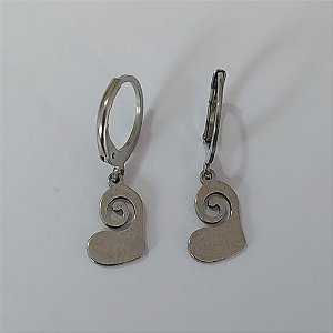 BRINCO EM AÇO INOXIDÁVEL(CX147)- BRINCO ARGOLINHA DE PRESSÃO COM PINGENTE CORAÇÃO 13MM - COMPOSIÇÃO: AÇO INOXIDÁVEL - AÇO2337