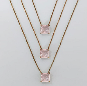 GARGANTILHA NO BRUTO PRONTA PARA O BANHO - KIT COM 3 GARGANTILHAS COM CORRENTES VENEZIANA 45CM E PINGENTES COM BASES EM ALTA FUSÃO E ZIRCÔNIA QUADRADA VERDE 8X8MM - PESO TOTAL 4,9GR - BRU3796