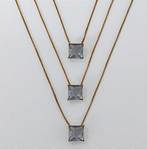 GARGANTILHA NO BRUTO PRONTA PARA O BANHO - KIT COM 3 GARGANTILHAS COM CORRENTES VENEZIANA 45CM E PINGENTES COM BASES EM ALTA FUSÃO E ZIRCÔNIA QUADRADA VERDE 8X8MM - PESO TOTAL 4,9GR - BRU3802