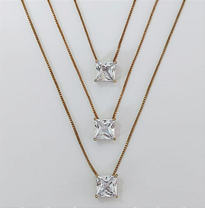 GARGANTILHA NO BRUTO PRONTA PARA O BANHO - KIT COM 3 GARGANTILHAS COM CORRENTES VENEZIANA 45CM E PINGENTES COM BASES EM ALTA FUSÃO E ZIRCÔNIA QUADRADA VERDE 8X8MM - PESO TOTAL 4,9GR - BRU3803