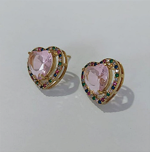 BRINCO NO BRUTO PRONTO PARA O BANHO (BASE DE 15MM TODA CRAVEJADA EM MICRO ZIRCONIAS COLORIDA E PEDRA DE ZIRCONIA DE10MM CORAÇÃO(PEÇA EM ALTA FUSÃO) - PESO DO BRINCO 4,3GR - BRU3816