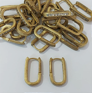 BRINCO NO BRUTO PRONTO PARA O BANHO (BRINCO ARGOLINHA DE PRESSÃO CRAVEJADO EM ZIRCONIAS (147)- COMPOSIÇÃO: LATÃO 100% - TAMANHO 20X12MM - (VENDIDO POR PAR) PESO TOTAL 3.7GR - BRU23917
