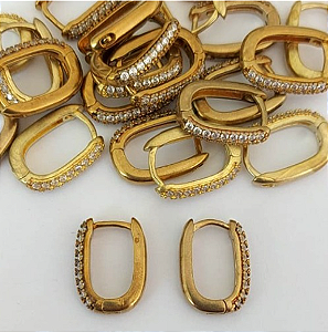 BRINCO NO BRUTO PRONTO PARA O BANHO (BRINCO ARGOLINHA DE PRESSÃO CRAVEJADO EM MICRO ZIRCONIAS (149)- COMPOSIÇÃO: LATÃO 100% - TAMANHO 16x12MM - (VENDIDO POR PAR) PESO TOTAL 2,9GR - BRU23940