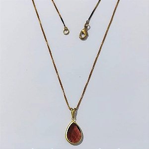 GARGANTILHA NO BRUTO PRONTA PARA O BANHO - GARGANTILHA COM CORRENTE VENEZIANA 45CM E PINGENTE 8X12MM (GOTA)COMPOSIÇÃO 70% LATÃO E 30% VIDRO MARRON - PESO: 2,4GR - COMPOSIÇÃO: 100% LATÃO - BRU24039