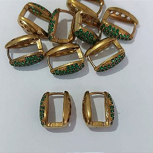 BRINCO NO BRUTO PRONTO PARA O BANHO - BRINCO ARGOLINHA DE PRESSÃO CRAVEJADO EM MICROS ZIRCÔNIAS VERDES 16MM - COMPOSIÇÃO: LATÃO / ZIRCÔNIA - PESO 3,1GR - BRU24063