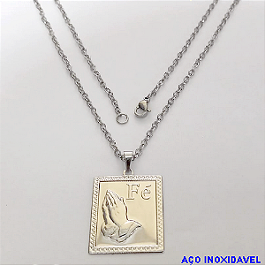 GARGANTILHA EM AÇO INOXIDAVEL COM *(CORRENTE CADEADINHO 60CM)* E FECHO LAGOSTA-(3.2886A1)INOX RETANGULO BORDA FÉ MÃO REZANDO - AÇO0269