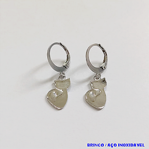 BRINCO EM AÇO INOXIDAVEL COM *(ARGOLINHA DE PRESSÃO)* )CX151)( TAMANHO DO PINGENTE GATINHO 1MM- AÇO0294