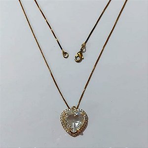 GARGANTILHA NO BRUTO PRONTA PARA O BANHO - GARGANTILHA COM CORRENTE VENEZIANA 45CM - PINGENTE COM BASE CORAÇÃO CRAVEJADO EM MICRO ZIRCÔNIAS CRISTAIS E PEDRA EM ZIRCÔNIA CRISTAL 15X15MM - PESO TOTAL 6,6GR - COMPOSIÇÃO: LATÃO / ZIRCÔNIA - BRU24191