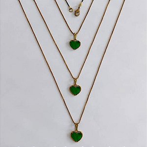 GARGANTILHA NO BRUTO PRONTA PARA O BANHO - KIT COM 3 CORRENTES VENEZIANAS 45CM E PINGENTES CORAÇÃO TIPO VAN CLEEF EM RESINA VERDE 10MM - PESO TOTAL 6,3GR - BRU24263