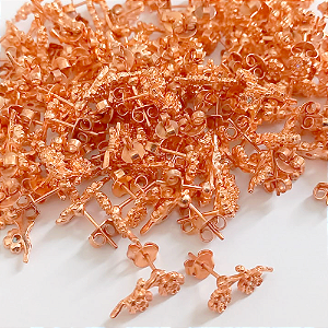 BRINCO NO BRUTO PRONTO PARA O BANHO(CRIS)(CX154) - COM BASE DE PINO COM DUAS PEDRA DE ZIRCÔNIA CRISTAL DE 2MM TAMANHO DO BRINCO 10MM - PESO TOTAL 1.1GR (peso do par) - BRU24352