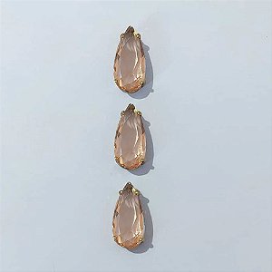 PINGENTE NO BRUTO PRONTO PARA O BANHO - KIT COM 3 PINGENTES COM BASES EM ALTA FUSÃO COM ZIRCÔNIA BEGE 10X22MM - PESO TOTAL: 7,6GR - BRU24504