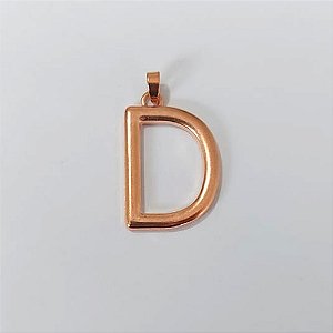 PINGENTE NO BRUTO PRONTO PARA O BANHO - PINGENTE LETRA " D " 25MM - PESO 3,1GR - BRU24531