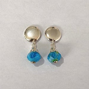 BRINCO FOLHEADO A PRATA COM 50 MILÉSIMOS + VERNIZ DIAMOND - BRINCO DE DE PINO BASE REDONDA COM BOLA EM ACRÍLICO 8MM PRA857