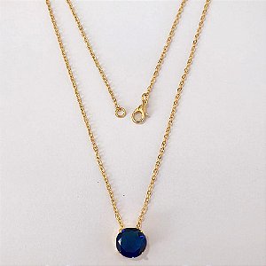 GARGANTILHA FOLHEADA A OURO - BANHADO COM 5 MILÉSIMOS + VERNIZ DIAMOND - CORRENTE CADEADO 45CM E PINGENTE EM ZIRCÔNIA REDONDA AZUL ESCURO 10MM - OURO1244