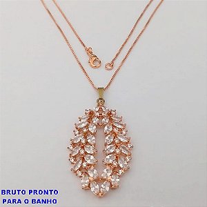 GARGANTILHA NO BRUTO PRONTO PARA O BANHO(CX160)- GARGANTILHA COM CORRENTE VENEZIANA DE 45CM E PINGENTE DE 4X2,25CM TODO CRAVEJADO)- PESO TOTAL 8.9GR - BRU24728