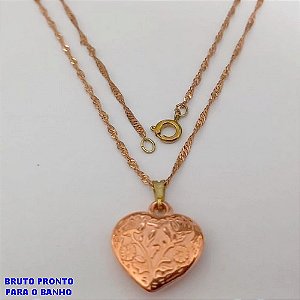 GARGANTILHA NO BRUTO PRONTO PARA O BANHO(CX161)- COM CORRENTE SINGAPURA E UM PINGENTE DE CORAÇÃO 1.8CM/ - PESO TOTAL 1.9GR - BRU24763