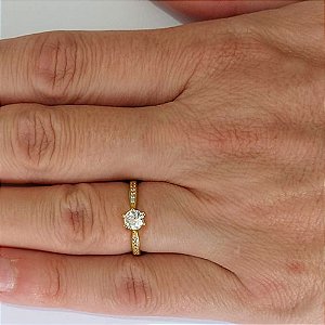 ANEL NO BRUTO PRONTO PARA O BANHO - ANEL SOLITÁRIO COM ZIRCÔNIA 6MM- PESO MÉDIO 1,3R - COMPOSIÇÃO: LATÃO / ZIRCÔNIA - ANEL000522