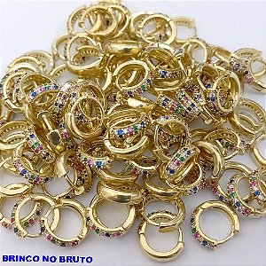 BRINCO NO BRUNTO PRONTO PARA O BANHO(CX166) -BRINCO ARGOLINHA DE PRESSÃO(TRANQUETA)TODA CRAVEJADA COM DUAS FILEIRA DE ZIRCONIA) PESO DO PAR 1.7GR - TAMANHO 12MM - BRU24892