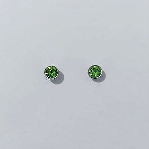 BRINCO EM AÇO INOXIDÁVEL - BRINCO AÇO INOX CRAVAÇÃO INGLESA VERDE 5MM (BRI0708/4) - COMPOSIÇÃO: AÇO INOXIDÁVEL - AÇO3001