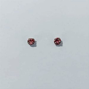BRINCO EM AÇO INOXIDÁVEL - BRINCO AÇO INOX STRASS ROSA 4MM (BRI0155/2) - COMPOSIÇÃO: AÇO INOXIDÁVEL - AÇO3008
