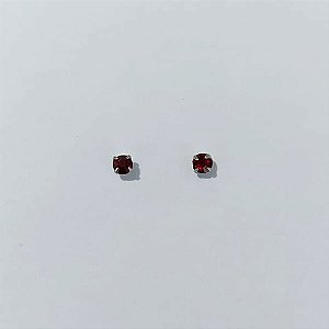 BRINCO EM AÇO INOXIDÁVEL - BRINCO AÇO INOX STRASS VERMELHO 3MM (BRI0154/3) - COMPOSIÇÃO: AÇO INOXIDÁVEL - AÇO3016
