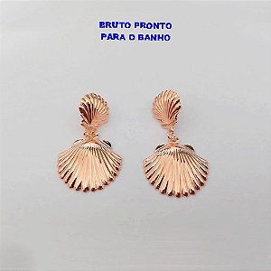 BRINCO NO BRUTO PRONTO PARA O BANHO (CX167) BRINCO DE PINO COM BASE E PINGENTE DE CONCHINHA BASE DE 12MM E PINGENTE DE 20MM (PESO 3.2GR - BRU24971