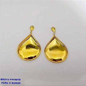 BRINCO NO BRUTO PRONTO PARA O BANHO(CX168)BRINCO COM UMA GOTA DE 3X4CM(100% LATÃO) (COM BASE DE PINO (PESO 7.5GR - BRU25006