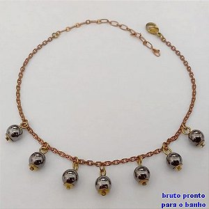 PULSEIRA NO BRUTO PRONTO PARA O BANHO(CX169)PULSEIRA COM SETE PEROLA NEGRA DE 3MM CASTROADA / PESO 3,2GR / TAMANHO 18CM+EXTENSOR - BRU25047