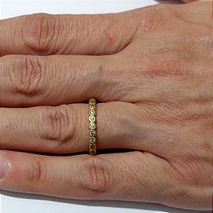 ANEL NO BRUTO PRONTO PARA O BANHO - ANEL CRAVEJADO EM MICROS ZIRCÔNIAS - PESO MÉDIO: 0,6GR - COMPOSIÇÃO: LATÃO / ZIRCÔNIA - ANEL000557